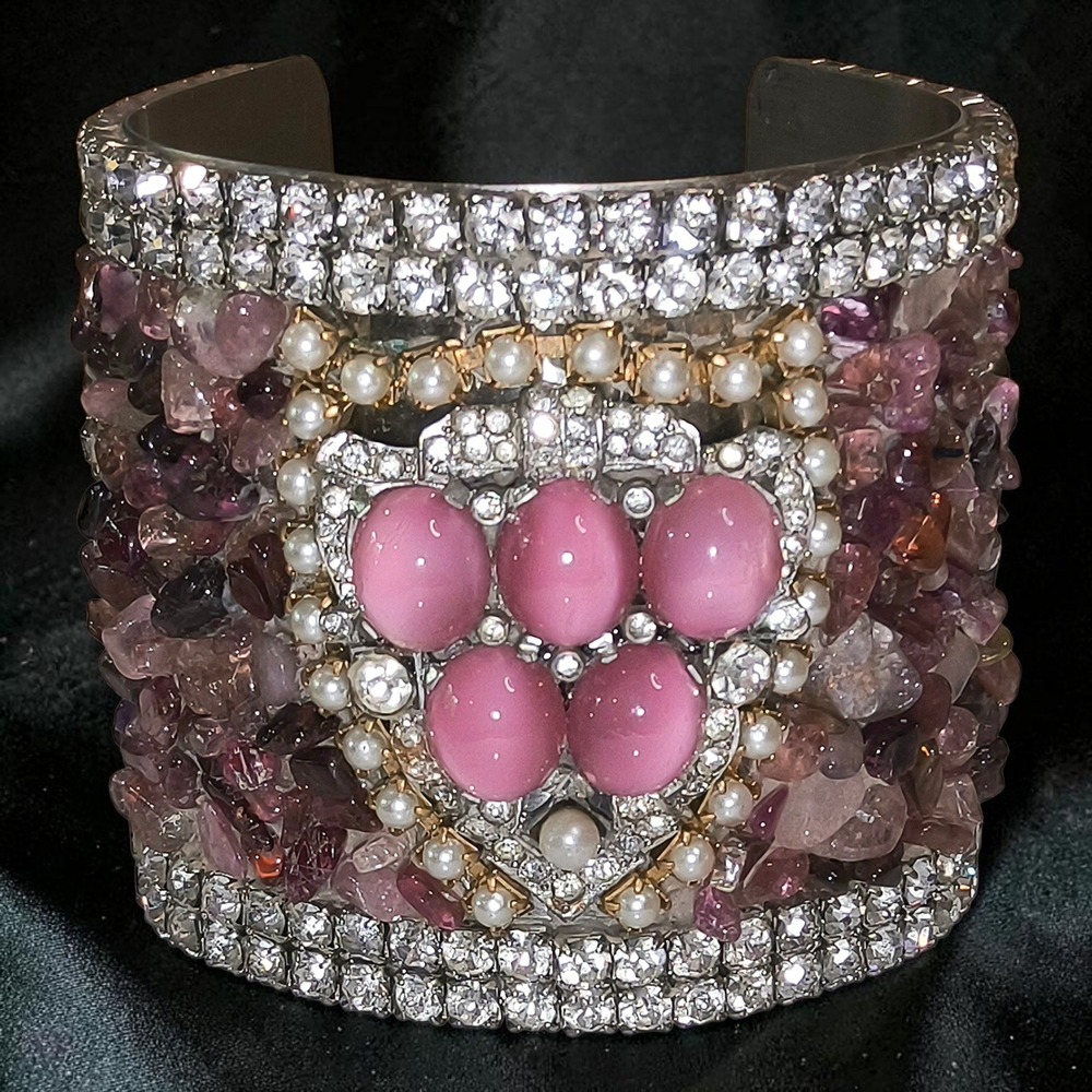 Exclusive Wearable Art Pink Gemstone Rhinestone Heart Cuff Bracelet Romantic‎